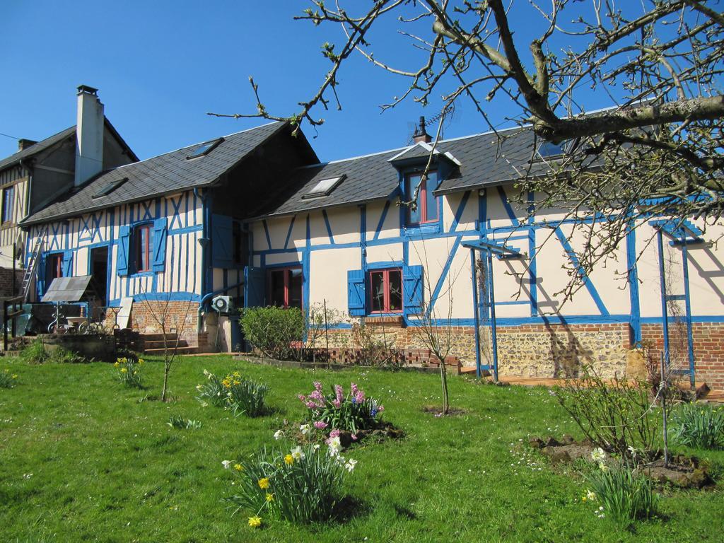 La Roseraie Du Prieure Rosay-sur-Lieure Стая снимка